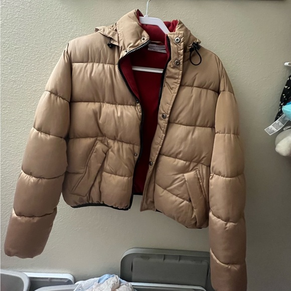 urban outfitters brown puffer cropped jacket - Picture 2 of 4